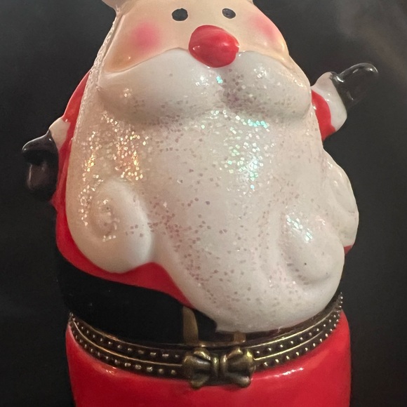 Pier 1 Santa Claus Ceramic Hinged Trinket Box with Christmas Present - Picture 5 of 15